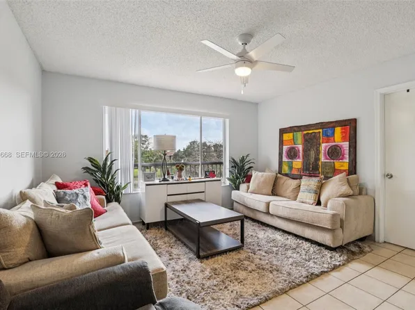 9930 Twin Lakes Dr #7-L, Coral Springs, FL 33071