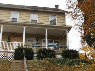 635 W Church St, Slatington, PA 18080
