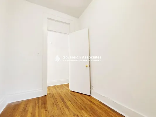 Rented by Sovereign Associates | media 25