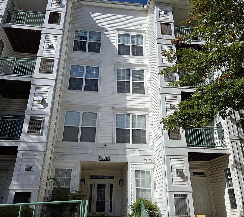 1st image of 15612 Everglade Ln APT 106