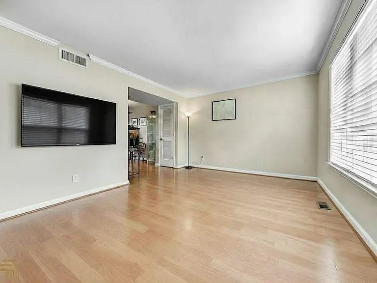 6940 Roswell Rd #8F — Photo 6