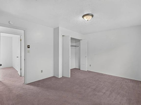 4th image of 523 Hiawatha St