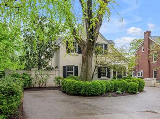 951 Cooper Dr, Lexington, KY 40502