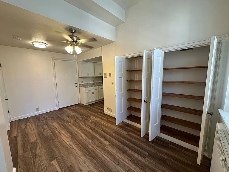 228 Langdon St — Photo 11