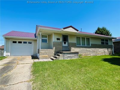705 S Ritchie Ave, Ravenswood, WV, 26164