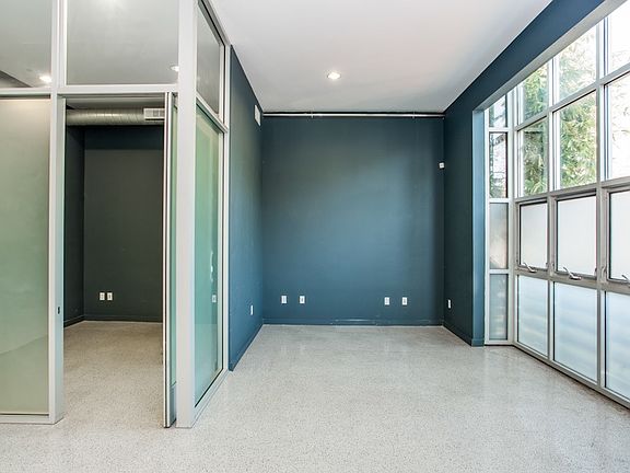 4th image of 509 Boccaccio Ave