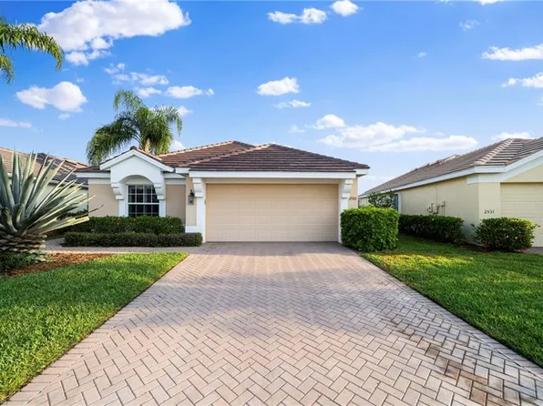 2535 Belleville CT, CAPE CORAL, FL 33991