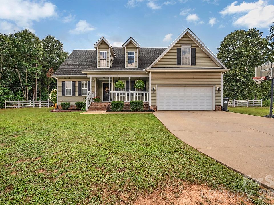 1st image of 2114 Pinnacle View Dr