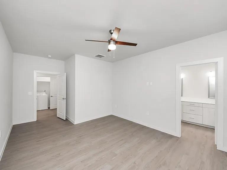7411 Leighton Meadow Ln — Photo 31