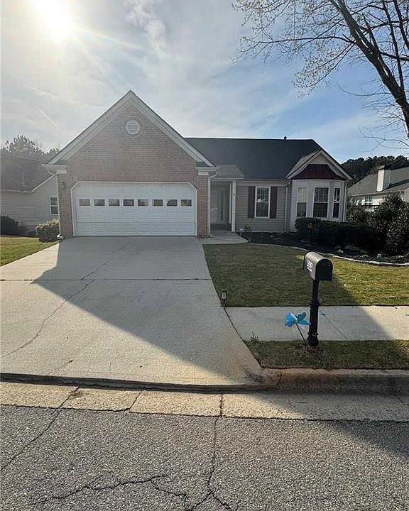 1st image of 584 The Blvd