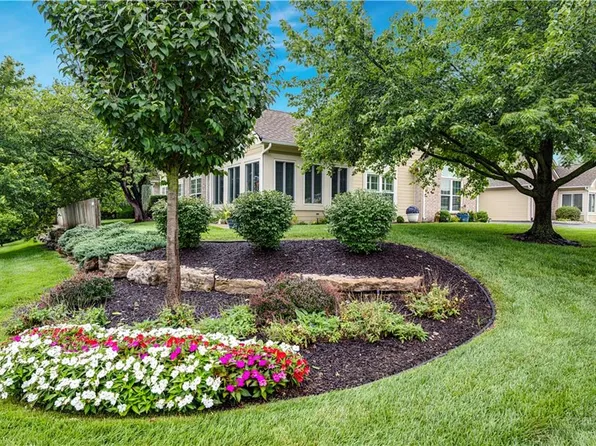 2046 W 139th St, Leawood, KS 66224