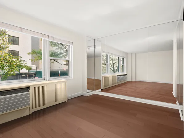 167 East 67th Street image 8 of 11