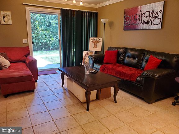 5th image of 9230 Niki Pl APT 101