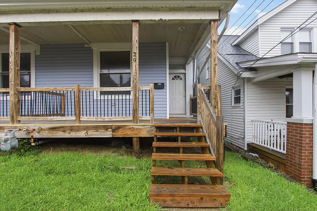 29 East Orchard Avenue - 1 — Photo 3