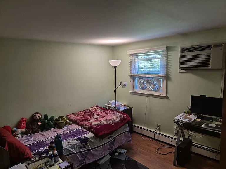 83 Toms Rd — Photo 12