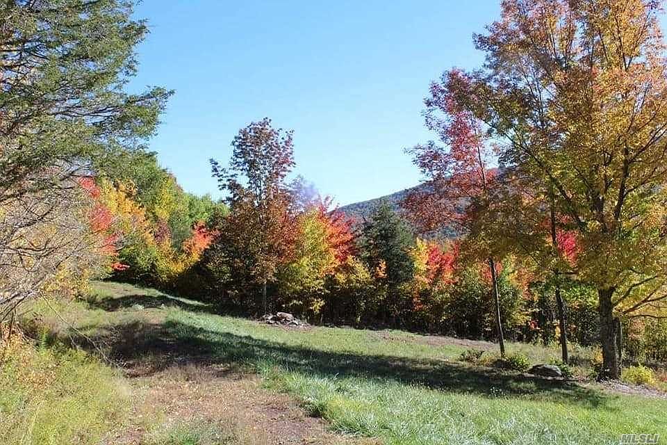 1st image of Deer Ln