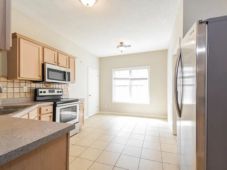 7510 Bakers Glenn Ln — Photo 9