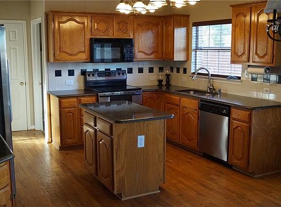 5th image of 2509 Potomac Dr