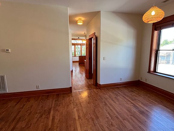 5th image of 1320 N Wicker Park Ave APT 3R