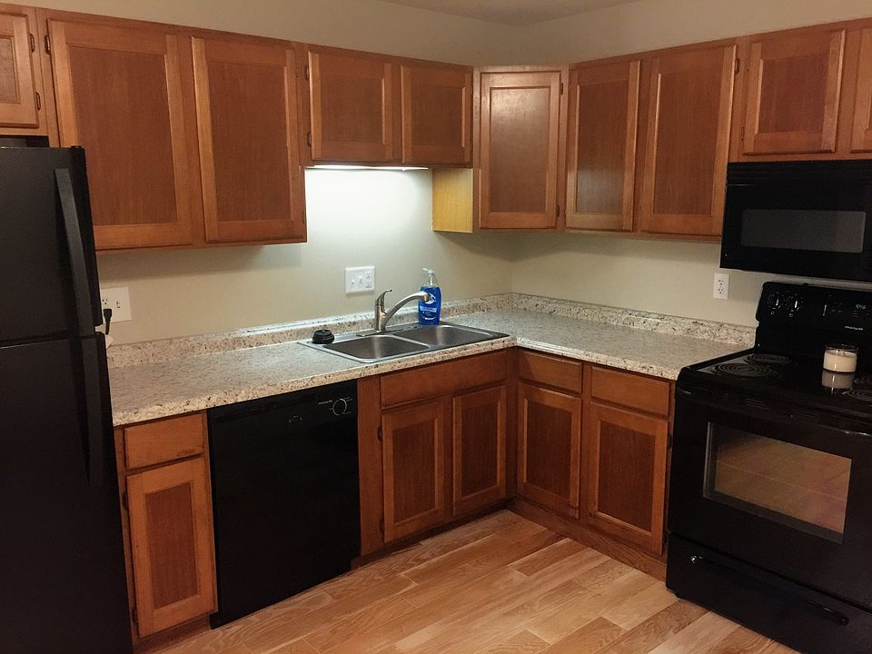 1st image of 7213 Creekview Dr APT 4