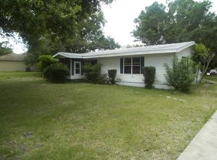 14 S Willow St, Fellsmere, FL 32948