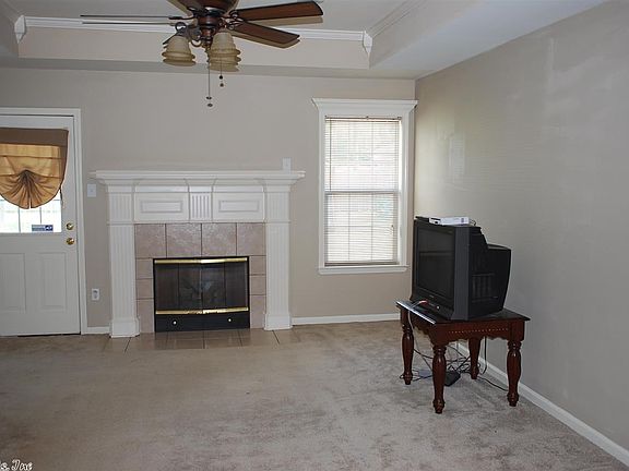 5th image of 1513 Pine Crest Dr