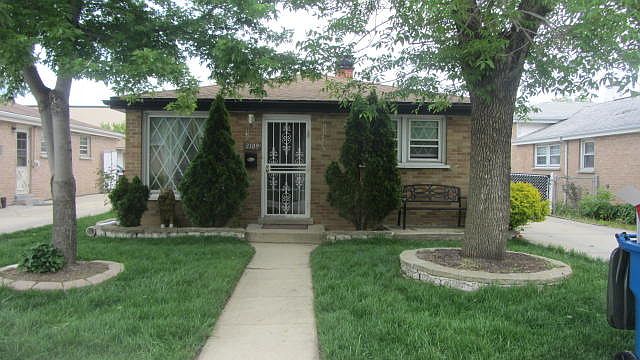 1st image of 3109 Lee St