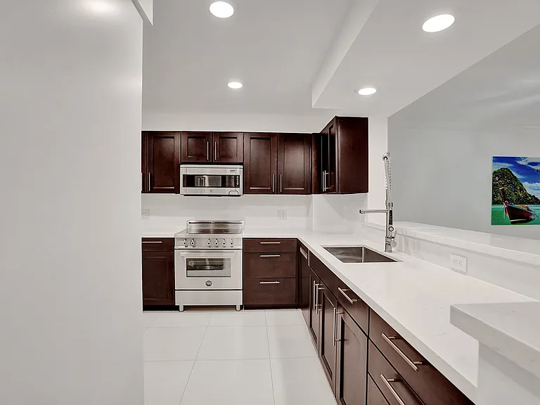 1167 Hillsboro Mile Bch #405HILLSBORO — Photo 5