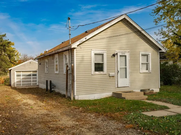 1909 5th St SW, Rochester, MN 55902