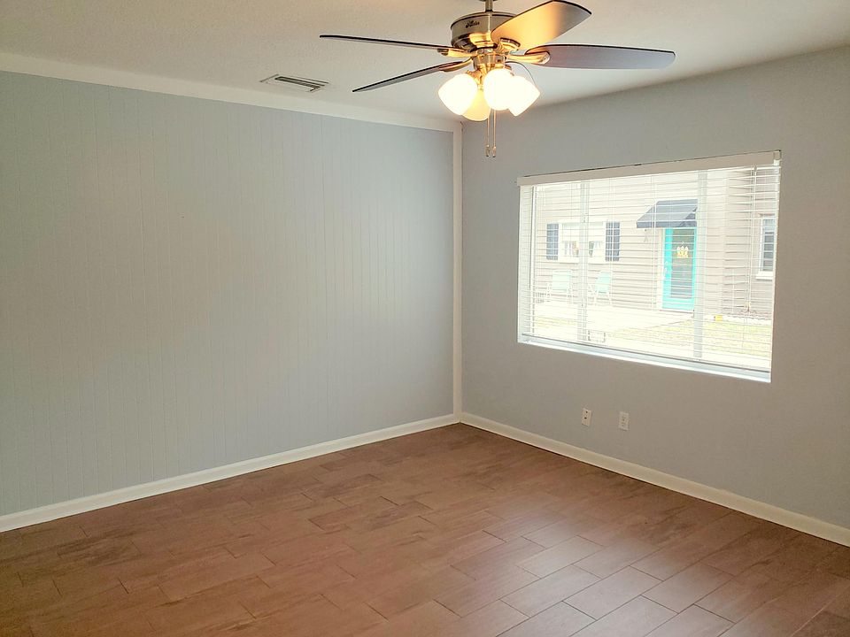 1st image of 286 W Pineloch Ave #D