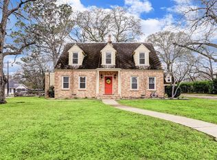 252 S Bell St, Bellville, TX 77418