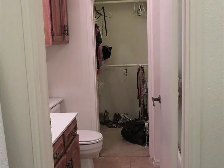 1910 Robbins Pl #202 — Photo 15