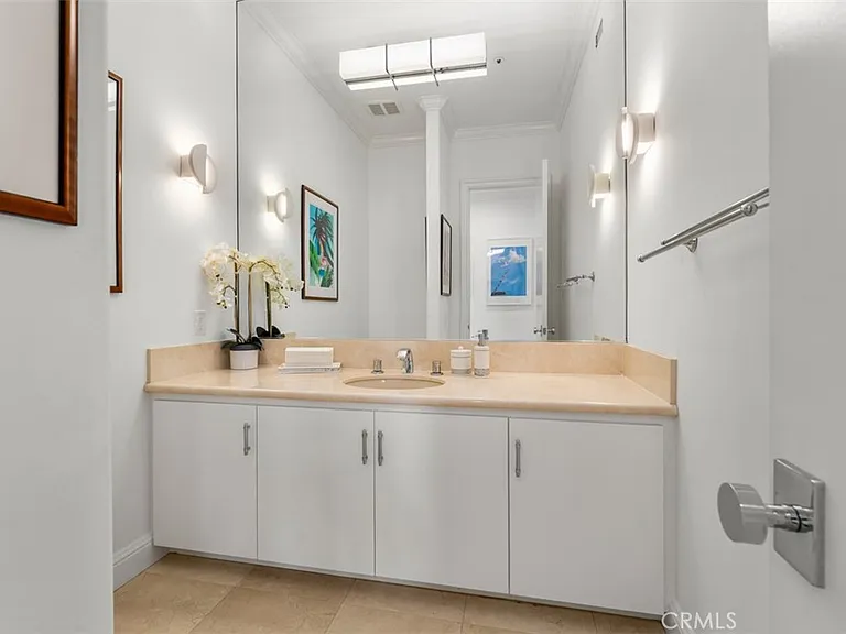 215 Poppy Ave — Photo 13