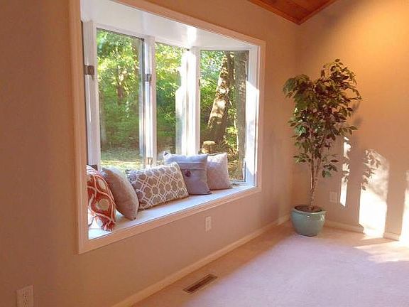 4th image of 451 Shipley Dr