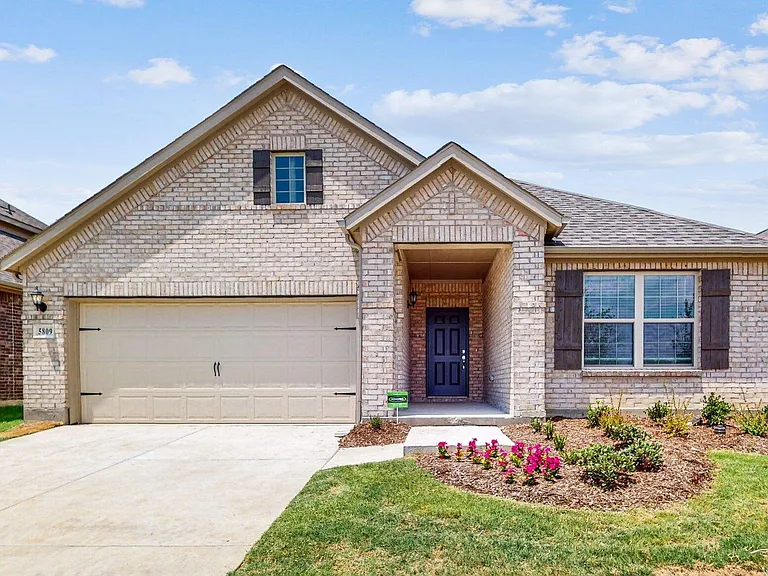 5809 Sandown Dr — Photo 1