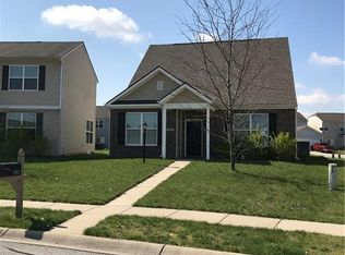 3380 Lakestream Dr, Columbus, IN 47201