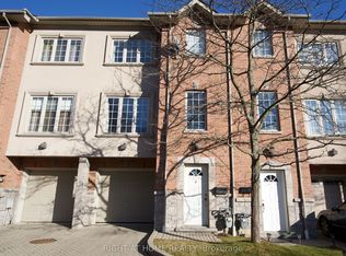 70 Guildwood Pkwy #7, Toronto, ON M1E 1N8