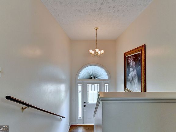 3rd image of 7224 Ironwood Dr