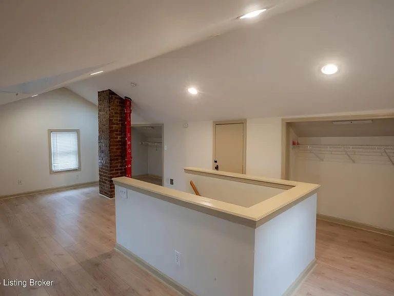 Upstairs3LR