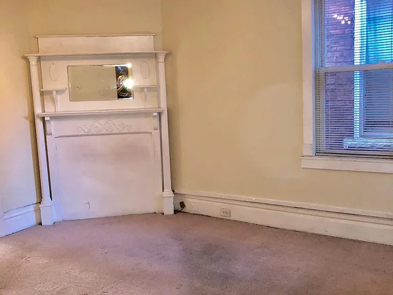 Middle Bedroom