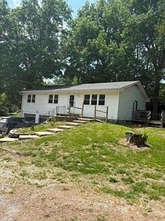 3rd image of 3603 Karnes Rd