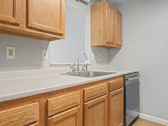 5th image of 164-178 High St #203