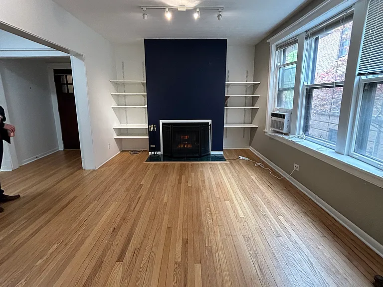 2743 N Hampden Ct #1E — Photo 6