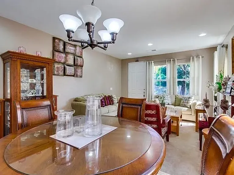 1510 Circulo Brindisi — Photo 13
