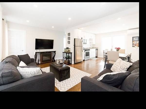 1st image of 121 Rockwell St #2