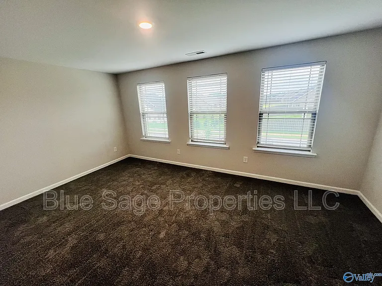 16423 Demi Dr — Photo 18