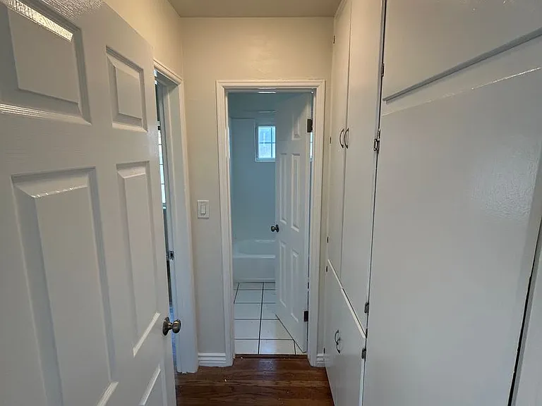 Bankers Hill One Bedroom — Photo 7