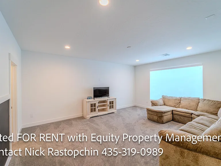 1273 E Black Brush Dr — Photo 12