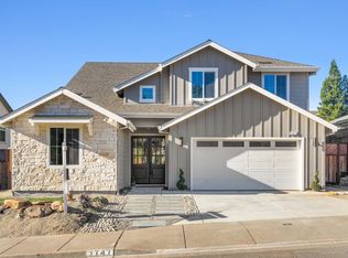 3747 Paxton Pl, Santa Rosa, CA 95404