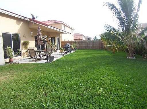 5th image of 5912 SW 163rd Pl